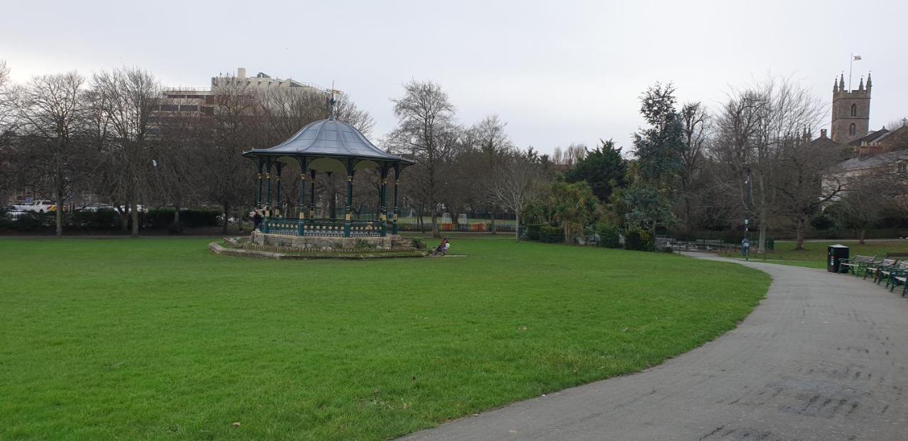 Tivoli Bungalow Weston-super-Mare Ngoại thất bức ảnh